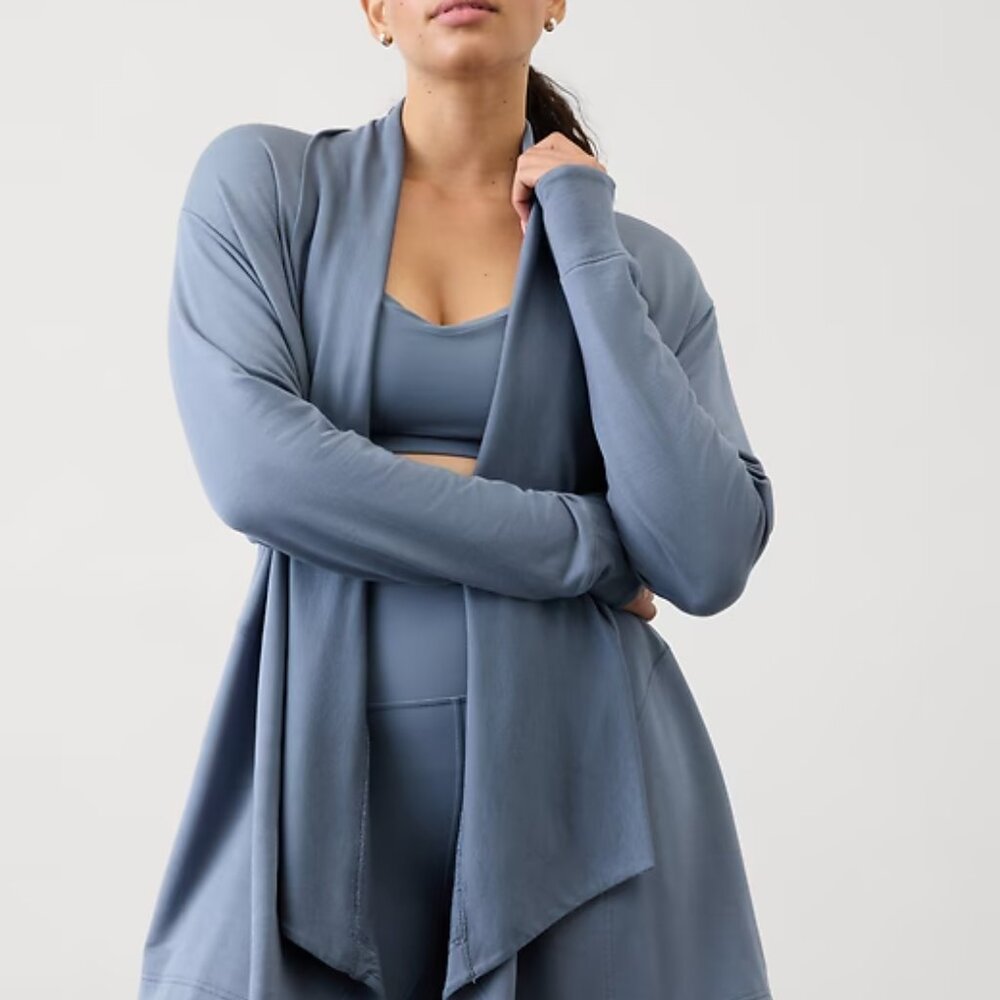 Athleta Pranayama wrap - Picture 2 of 6